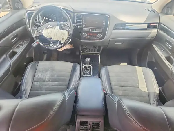 JA4AZ3A32KZ013104 2019 MITSUBISHI OUTLANDER - Image 8