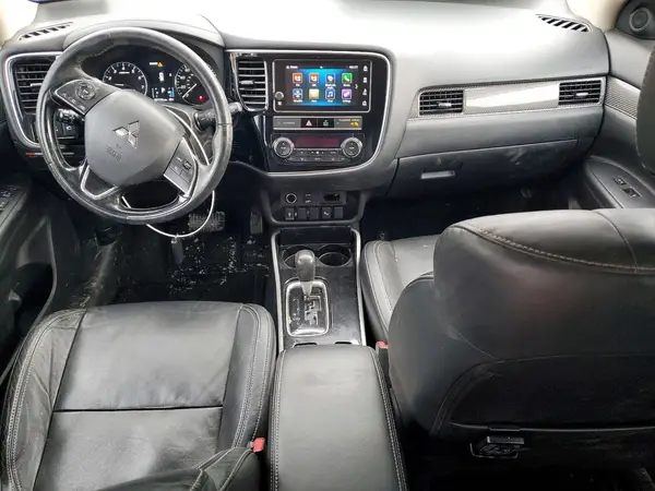 JA4AZ3A32KZ013491 2019 MITSUBISHI OUTLANDER - Image 8