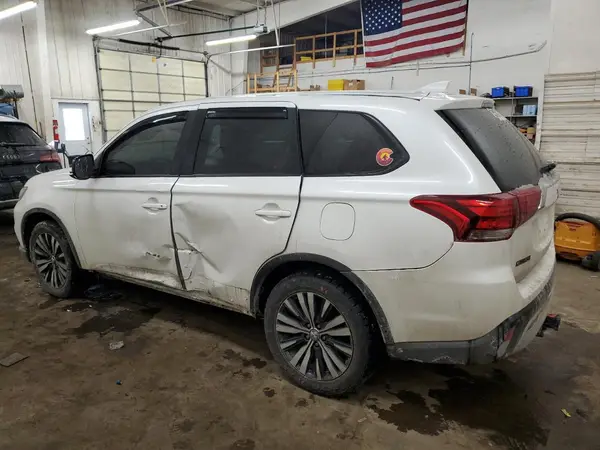 JA4AZ3A32KZ019906 2019 MITSUBISHI OUTLANDER - Image 2