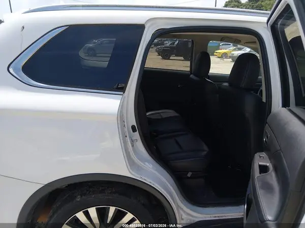 JA4AZ3A32KZ027844 2019 MITSUBISHI OUTLANDER - Image 8