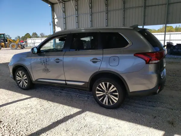 JA4AZ3A32KZ034650 2019 MITSUBISHI OUTLANDER - Image 2