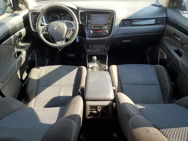 JA4AZ3A32KZ034793 2019 MITSUBISHI OUTLANDER - Image 8