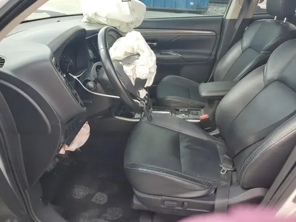 JA4AZ3A32KZ036317 2019 MITSUBISHI OUTLANDER - Image 8