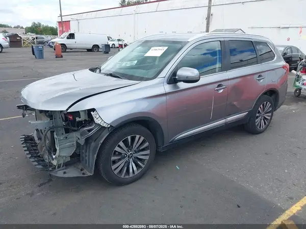 JA4AZ3A32KZ041307 2019 MITSUBISHI OUTLANDER - Image 2
