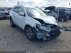 JA4AZ3A32KZ042506 2019 MITSUBISHI OUTLANDER