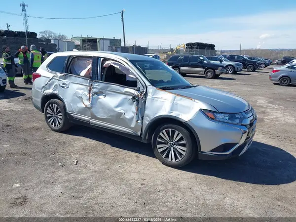 JA4AZ3A32KZ046233 2019 MITSUBISHI OUTLANDER - Image 1