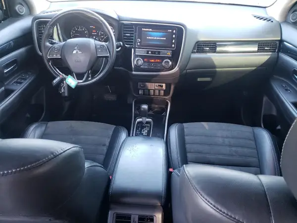 JA4AZ3A32KZ046541 2019 MITSUBISHI OUTLANDER - Image 8