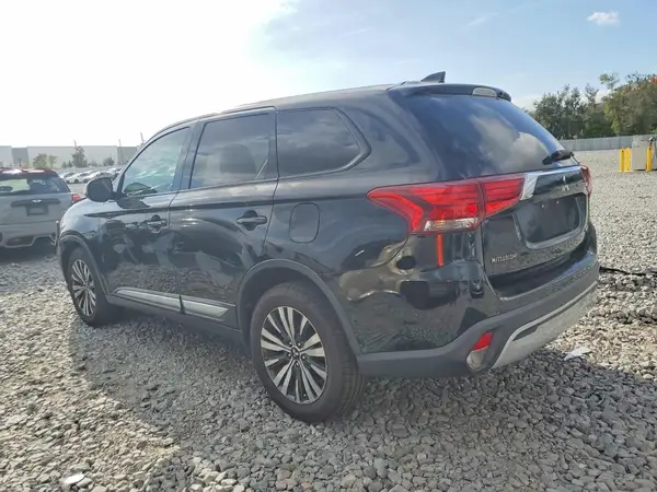 JA4AZ3A32KZ046880 2019 MITSUBISHI OUTLANDER - Image 2