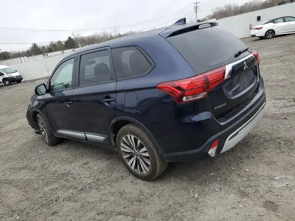 JA4AZ3A32KZ052128 2019 MITSUBISHI OUTLANDER - Image 2