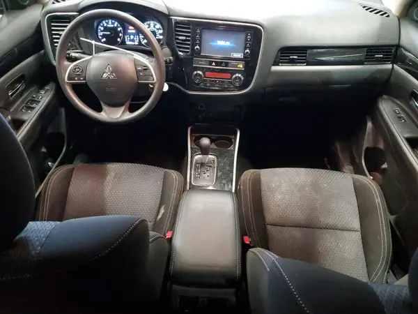 JA4AZ3A32KZ053411 2019 MITSUBISHI OUTLANDER - Image 8