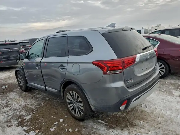 JA4AZ3A32KZ055031 2019 MITSUBISHI OUTLANDER - Image 2