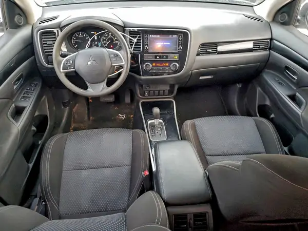 JA4AZ3A32KZ055031 2019 MITSUBISHI OUTLANDER - Image 8
