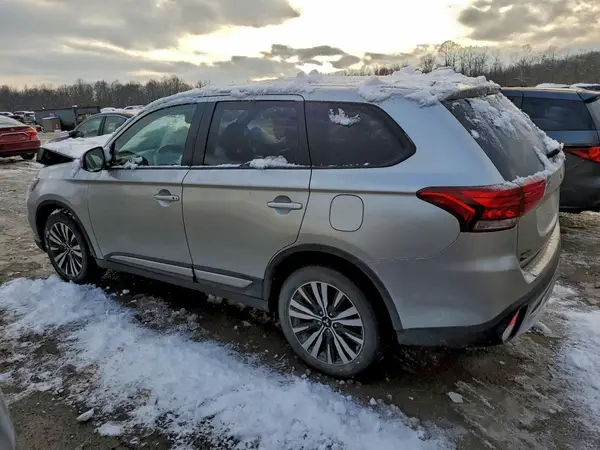 JA4AZ3A32LZ005957 2020 MITSUBISHI OUTLANDER - Image 2
