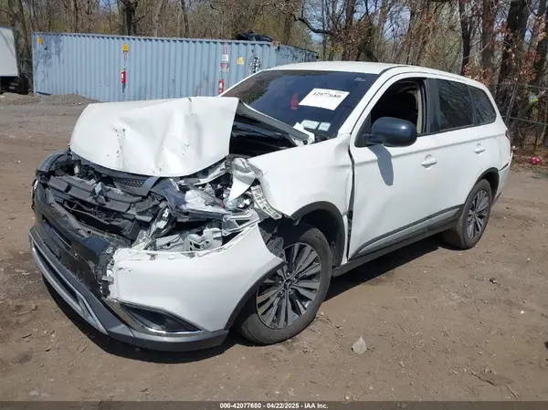 JA4AZ3A32LZ014982 2020 MITSUBISHI OUTLANDER - Image 2