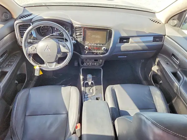 JA4AZ3A32LZ018563 2020 MITSUBISHI OUTLANDER - Image 8
