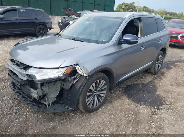 JA4AZ3A32LZ020314 2020 MITSUBISHI OUTLANDER - Image 2