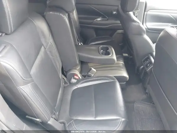 JA4AZ3A32LZ020314 2020 MITSUBISHI OUTLANDER - Image 8