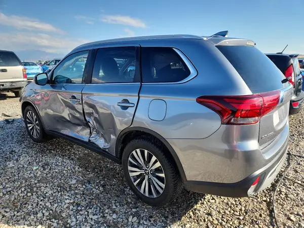 JA4AZ3A32LZ023732 2020 MITSUBISHI OUTLANDER - Image 2