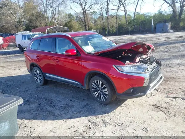 JA4AZ3A32LZ023911 2020 MITSUBISHI OUTLANDER - Image 1