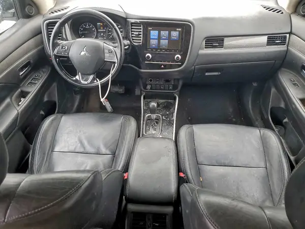 JA4AZ3A32LZ024301 2020 MITSUBISHI OUTLANDER - Image 8