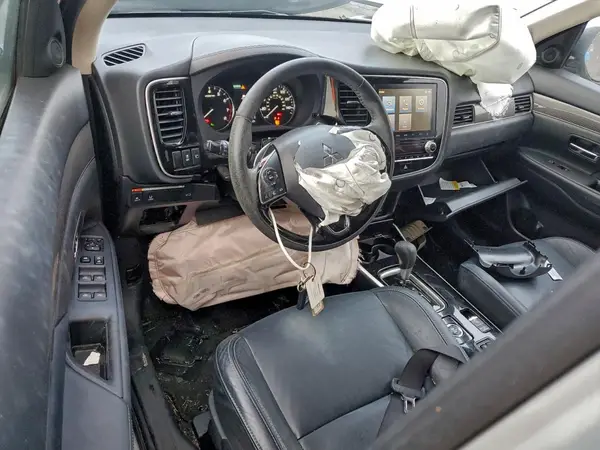 JA4AZ3A32LZ024850 2020 MITSUBISHI OUTLANDER - Image 8