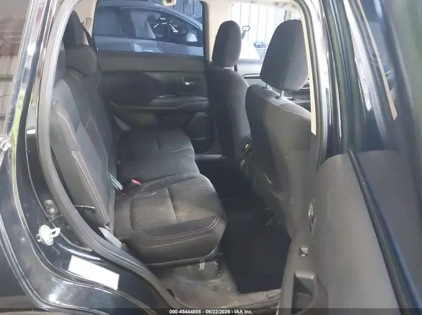 JA4AZ3A32LZ026386 2020 MITSUBISHI OUTLANDER - Image 8