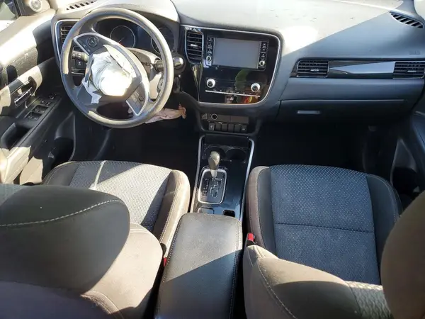 JA4AZ3A32LZ026727 2020 MITSUBISHI OUTLANDER - Image 8