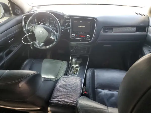 JA4AZ3A32LZ029711 2020 MITSUBISHI OUTLANDER - Image 8