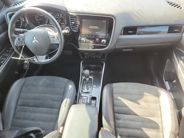 JA4AZ3A32LZ030566 2020 MITSUBISHI OUTLANDER - Image 8
