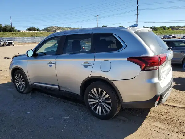 JA4AZ3A32LZ033483 2020 MITSUBISHI OUTLANDER - Image 2