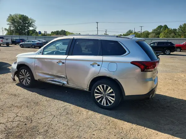 JA4AZ3A32LZ034939 2020 MITSUBISHI OUTLANDER - Image 2
