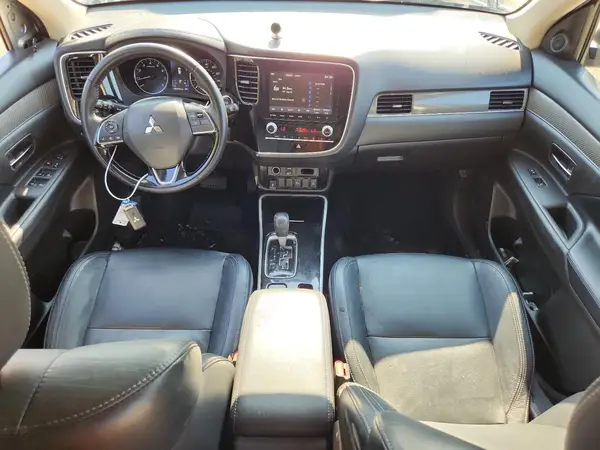 JA4AZ3A32LZ034939 2020 MITSUBISHI OUTLANDER - Image 8