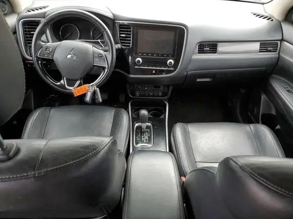 JA4AZ3A32LZ035881 2020 MITSUBISHI OUTLANDER - Image 8