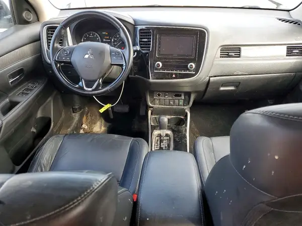 JA4AZ3A32LZ036755 2020 MITSUBISHI OUTLANDER - Image 8