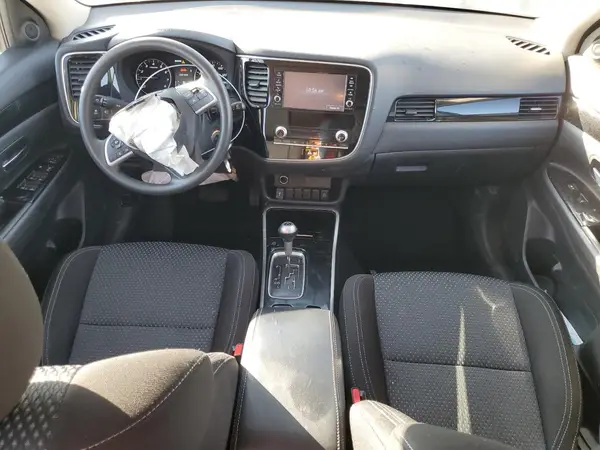 JA4AZ3A32LZ047786 2020 MITSUBISHI OUTLANDER - Image 8