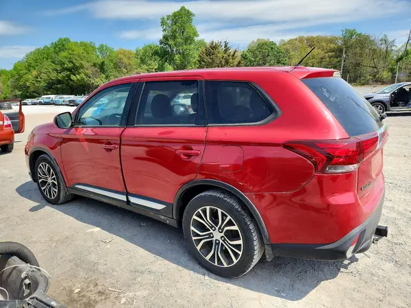 JA4AZ3A33GZ001373 2016 MITSUBISHI OUTLANDER - Image 2