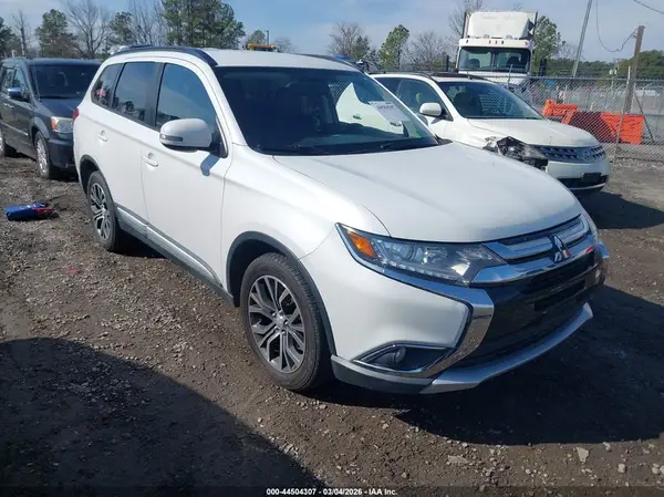 JA4AZ3A33GZ001826 2016 MITSUBISHI OUTLANDER - Image 1