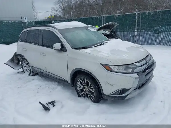 JA4AZ3A33GZ002152 2016 MITSUBISHI OUTLANDER - Image 1