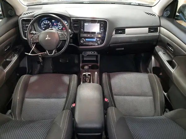 JA4AZ3A33GZ008680 2016 MITSUBISHI OUTLANDER - Image 8