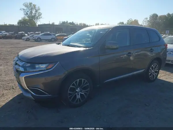 JA4AZ3A33GZ012115 2016 MITSUBISHI OUTLANDER - Image 2