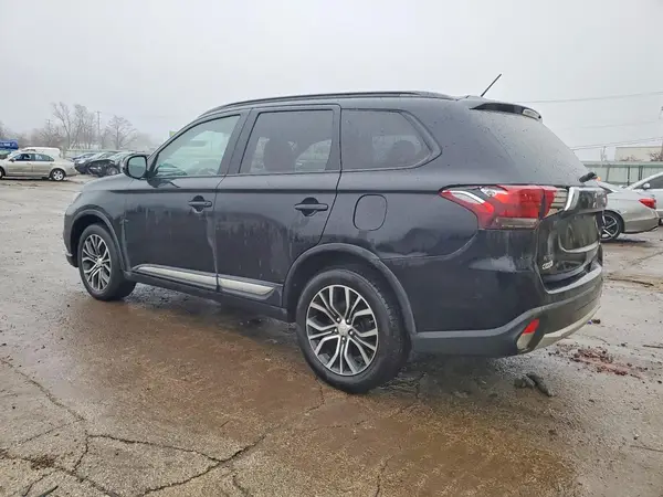 JA4AZ3A33GZ013684 2016 MITSUBISHI OUTLANDER - Image 2