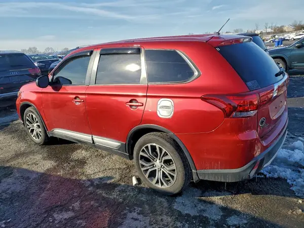 JA4AZ3A33GZ015676 2016 MITSUBISHI OUTLANDER - Image 2