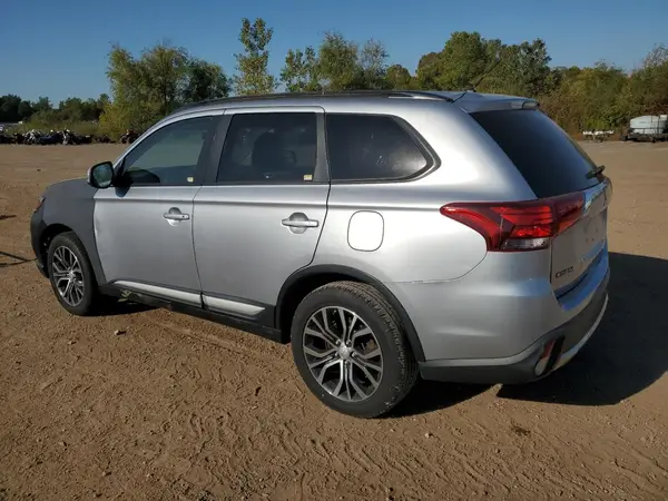 JA4AZ3A33GZ017556 2016 MITSUBISHI OUTLANDER - Image 2
