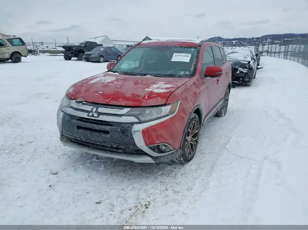 JA4AZ3A33GZ017976 2016 MITSUBISHI OUTLANDER - Image 2