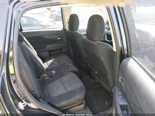 JA4AZ3A33GZ018397 2016 MITSUBISHI OUTLANDER - Image 8