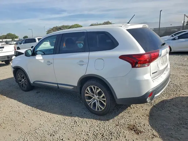 JA4AZ3A33GZ022028 2016 MITSUBISHI OUTLANDER - Image 2
