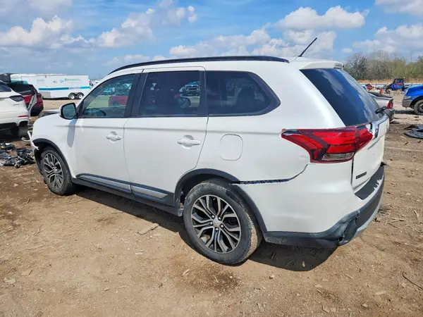 JA4AZ3A33GZ033238 2016 MITSUBISHI OUTLANDER - Image 2
