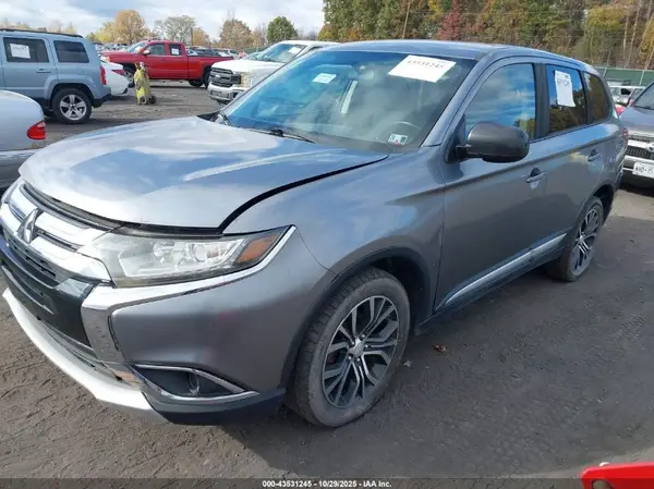 JA4AZ3A33GZ037810 2016 MITSUBISHI OUTLANDER - Image 2