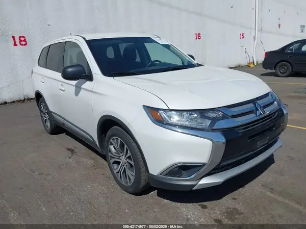 JA4AZ3A33GZ042067 2016 MITSUBISHI OUTLANDER - Image 1