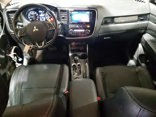 JA4AZ3A33GZ054414 2016 MITSUBISHI OUTLANDER - Image 8